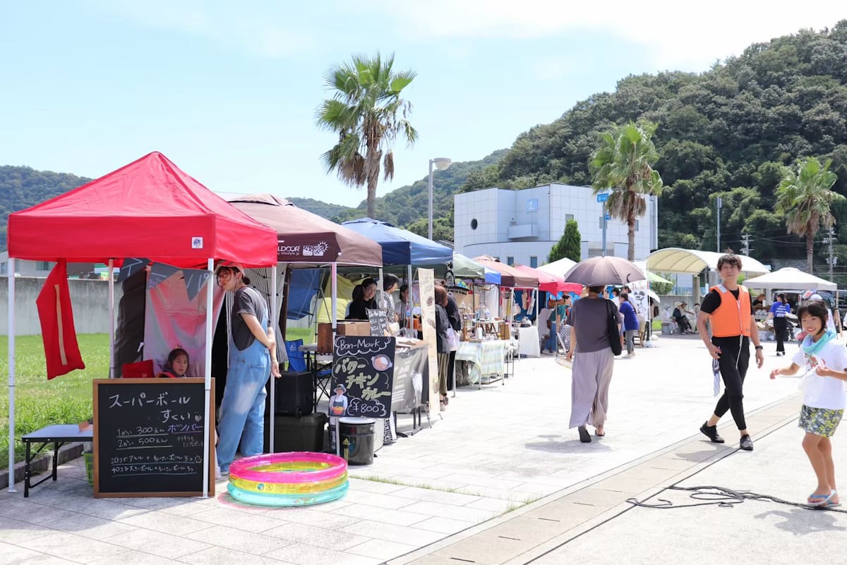 相生港ペーロン会館前で「第3回 船人間コンテスト」開催　相生市 [画像]