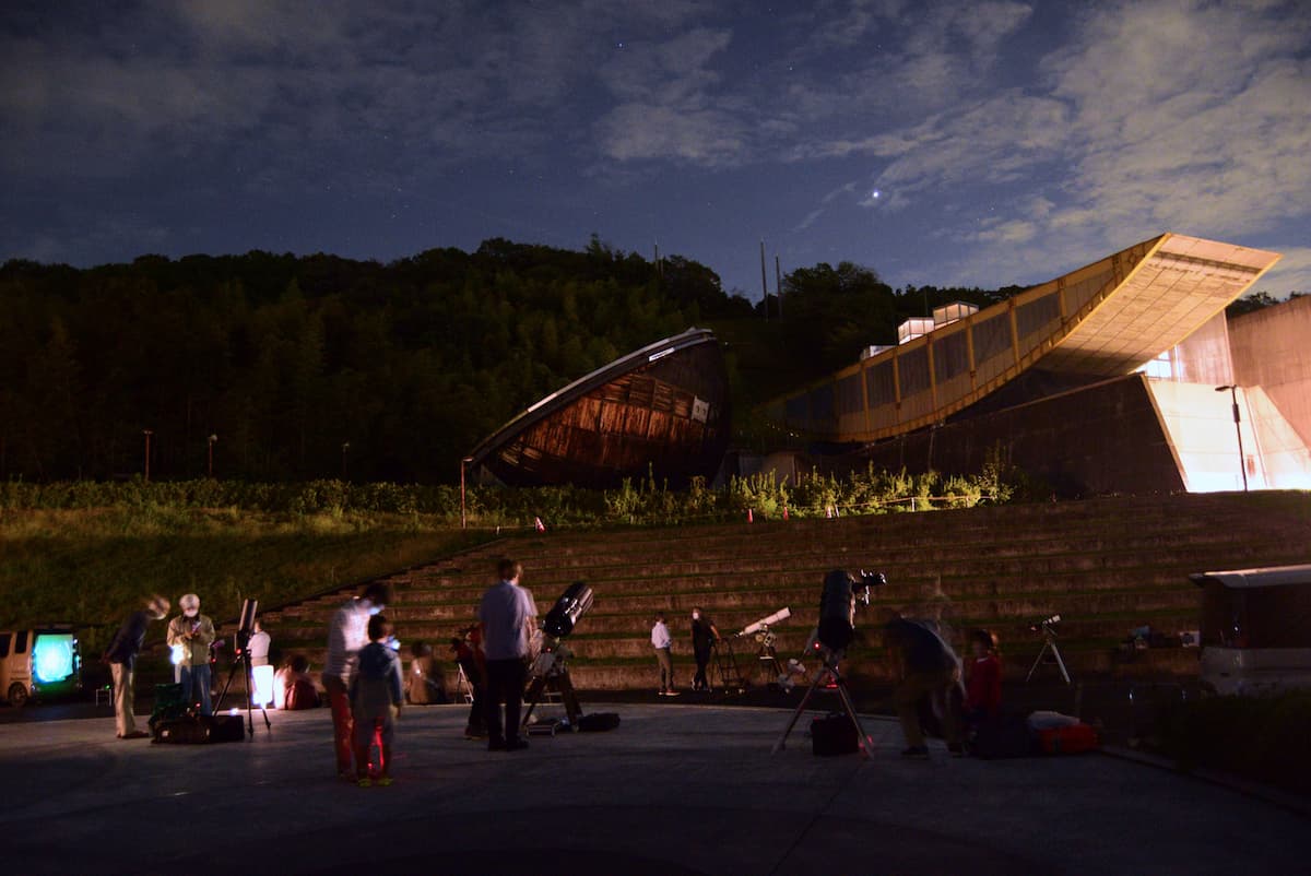 日本へそ公園芝生広場で「テラ・ドーム星まつり」開催　西脇市 [画像]