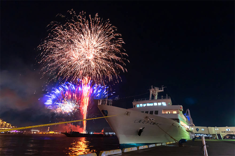 ルミナス神戸2が「お弁当付き花火鑑賞クルーズ」の予約開始　神戸市 [画像]