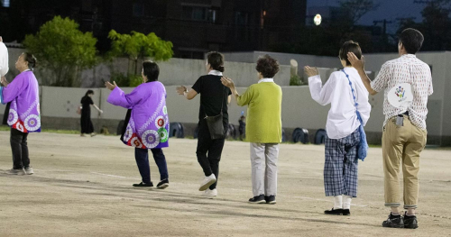 杭瀬小学校内・杭瀬公園で「杭瀬ぼんおどり」と「縁日」開催　尼崎市