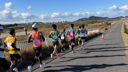 加古川みなもロードで「第35回加古川マラソン大会」開催　加古川市