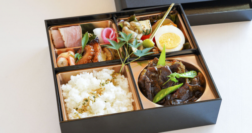 県庁前『THE SORAKUEN』が秋限定の紅葉弁当「相楽箱 ～あいたのしみばこ～」を販売　神戸市