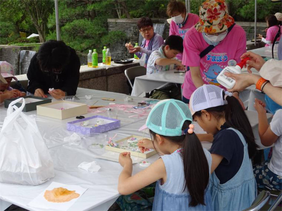 秋のバラが見ごろの須磨離宮公園で「第51回神戸まつり 須磨音楽の森」開催 神戸市 [画像]