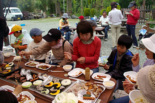 『移住を考えている人と先輩移住者との交流BBQ＆里山フィールド遊び』　洲本市