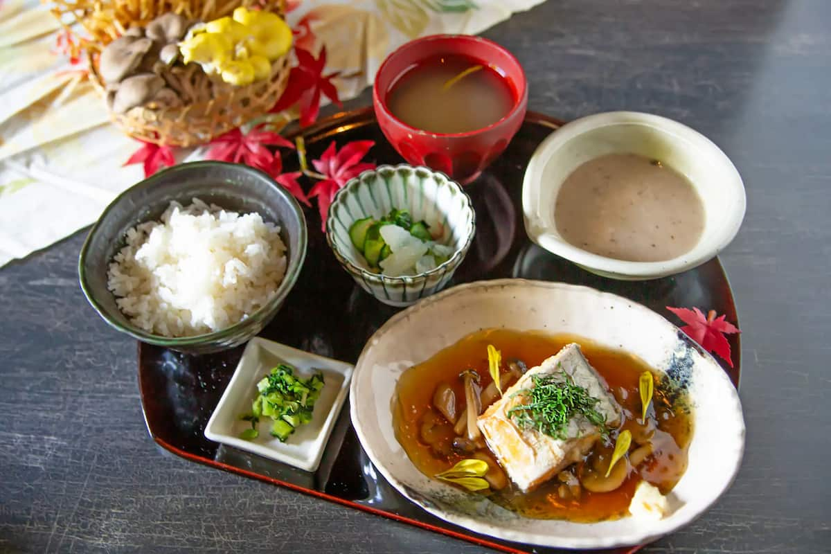 【ランチ】揚げ太刀魚の秋味あんかけ御膳　1,980円（税込）