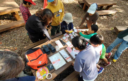 子どもたちに災害時に役立つスキルを伝えるイベント「サバイバルマスター」開催