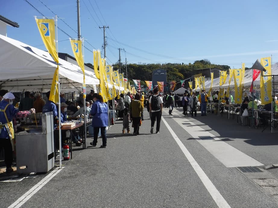 伝説が残る港町・室津漁港で新鮮な海の幸に舌鼓「第3回 室津ふるさと祭」 たつの市 [画像]