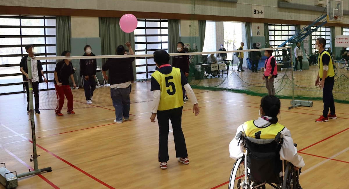 しあわせの村で車いすバスケや射撃などのパラスポーツを体験 神戸市 [画像]