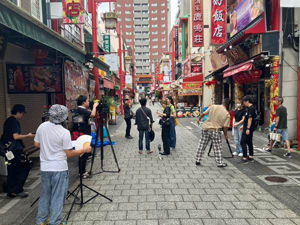 南京町での撮影の様子