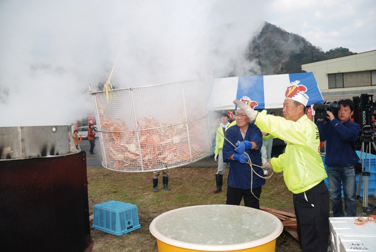 『第3回浜坂みなと海鮮まつり』美方郡新温泉町 [画像]