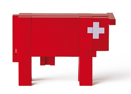 玩具《スイスの赤い牛》　ジェラルド・ペトレマンド　ネフ　1974年